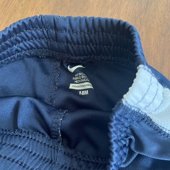 Nike kids shorts size 18 m - Picture 2 of 2